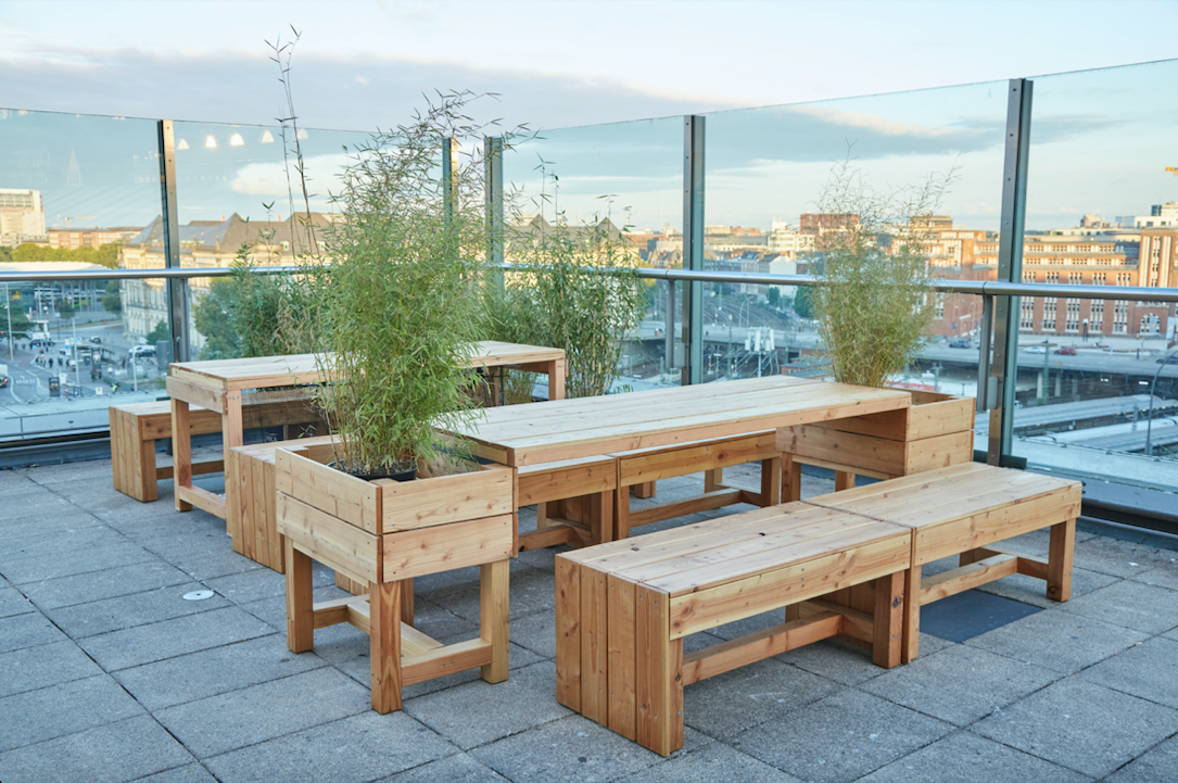 Outdoormöbel / Eventmöbel System für Karstadt Sport / Roof Location Hamburg. Mönckebergstraße.